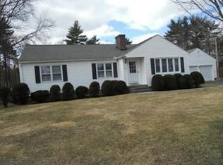 1 Overlook Dr, Wilbraham, MA 01095