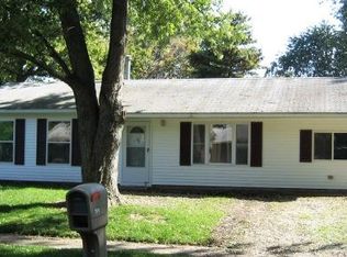 504 Ridgewood Ct, Champaign, IL 61820