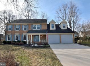 7 Vinson Ct, Sterling, VA 20165