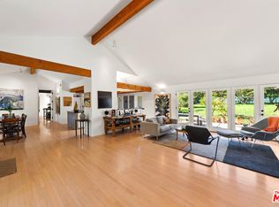 7031 Fernhill Dr, Malibu, CA 90265