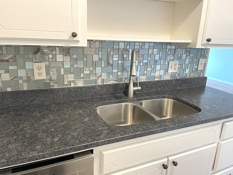 Maple Commons Apartments — Photo 6