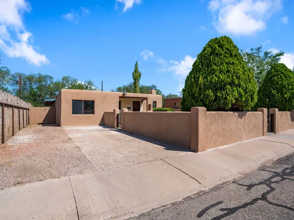 1823 Otowi Dr, Santa Fe, NM 87505