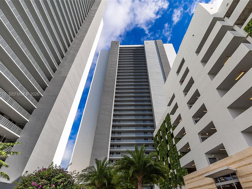 1st image of 16385 Biscayne Blvd Unit 1805