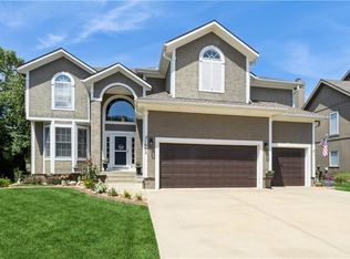 21602 W 100th St, Lenexa, KS 66220