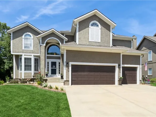 21602 W 100th St, Lenexa, KS 66220
