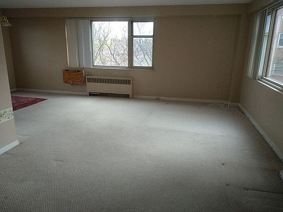 3rd image of 11820 Edgewater Dr APT 503