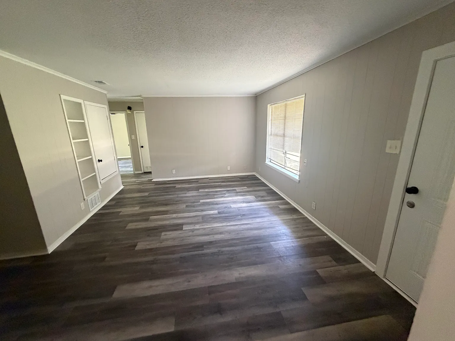 3 bed, 1125 sqft, $1,500 — Photo 3