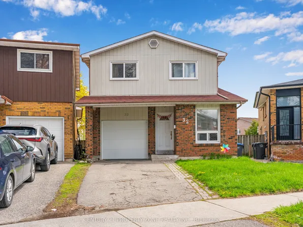 32 Lady Stewart Blvd, Brampton, ON L6S 3Y3