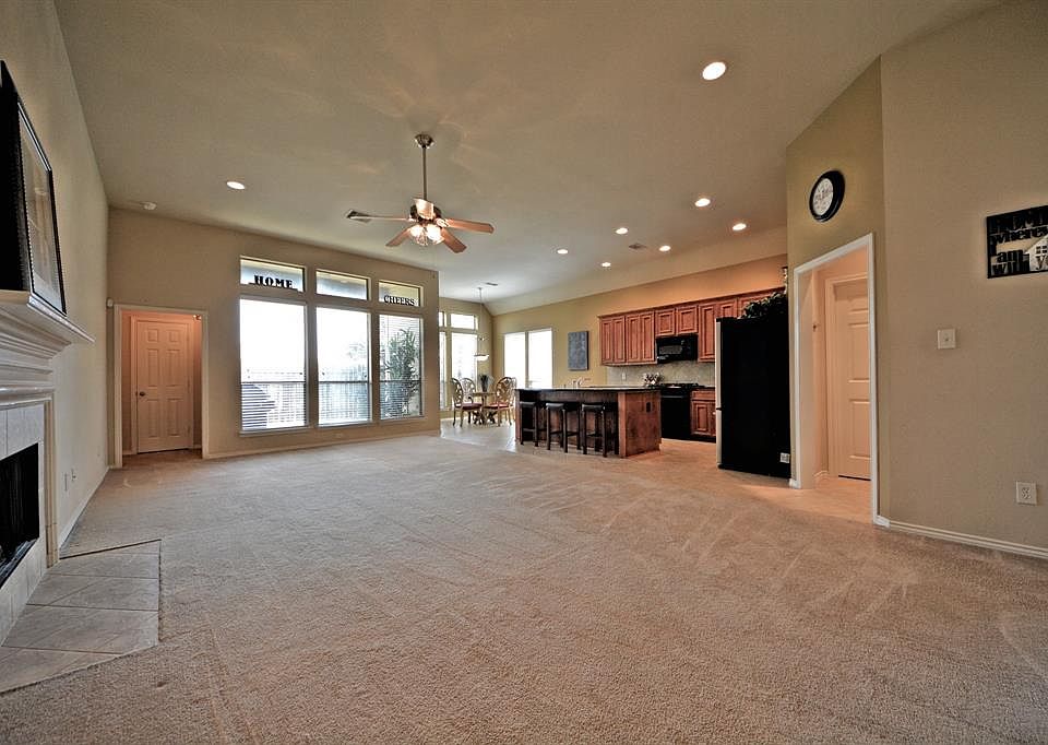 1st image of 10930 Brighton Gardens Dr