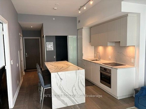 3rd image of 161 Roehampton Ave #2906