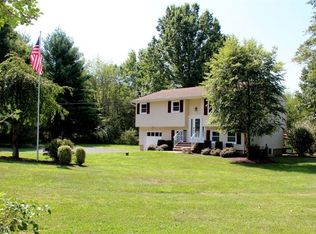 11 Tine Rd, Lebanon, NJ 08833