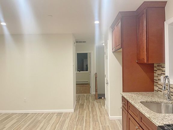 4th image of 200 Wiman Ave Floor 2