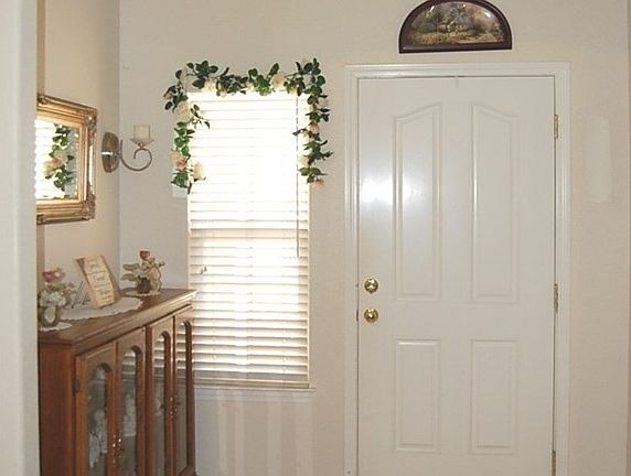 2nd image of 3027 Sultana Dr