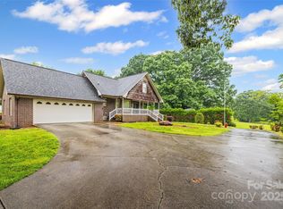 36433 Azalea Cir, New London, NC 28127