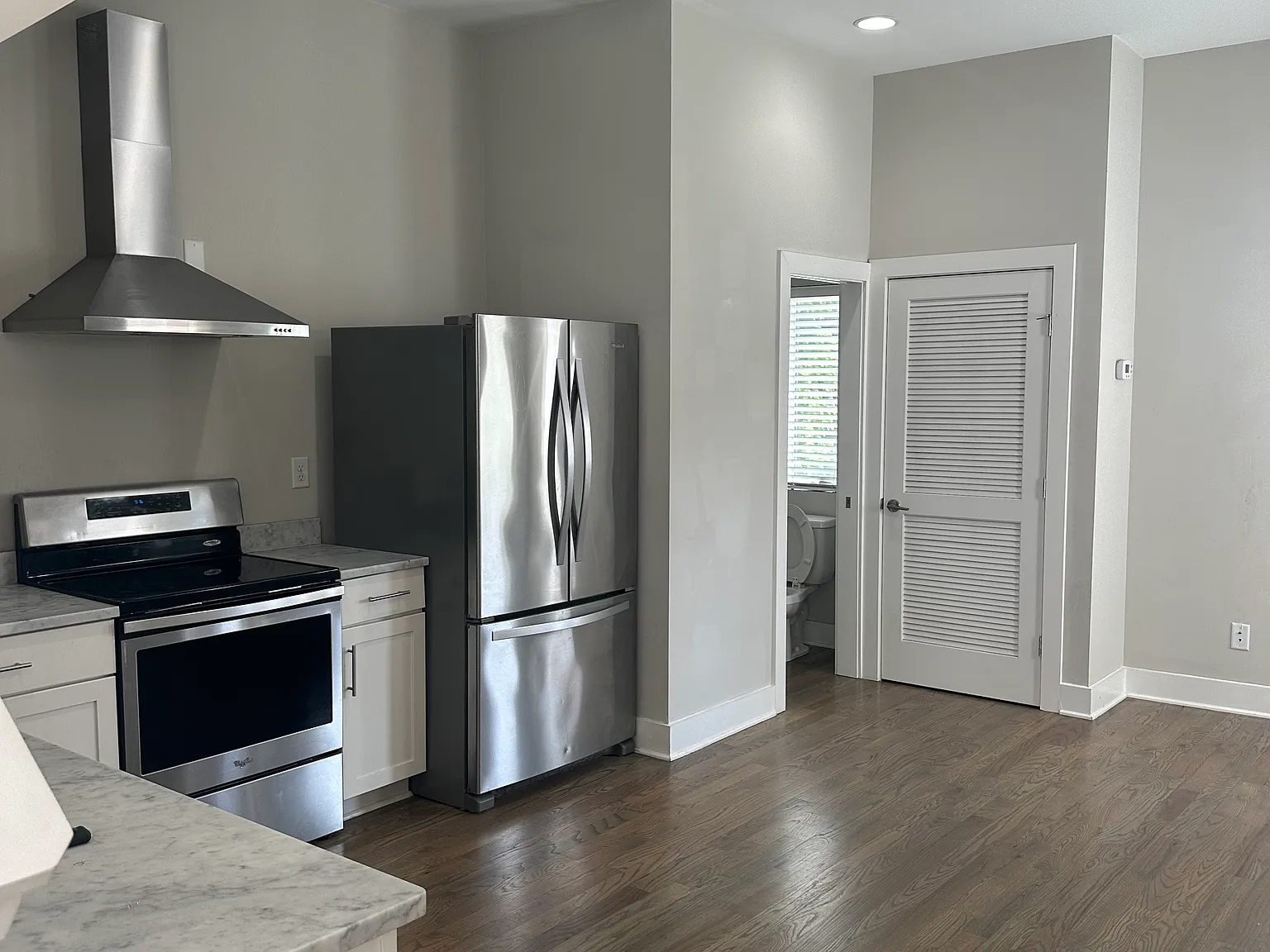 1 bed, 1.5 bath, 674 sqft, $2,495 — Photo 4