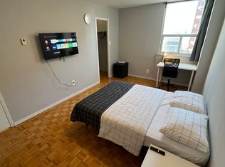 804A Saint Clair Ave W, Toronto, ON M6C1B6