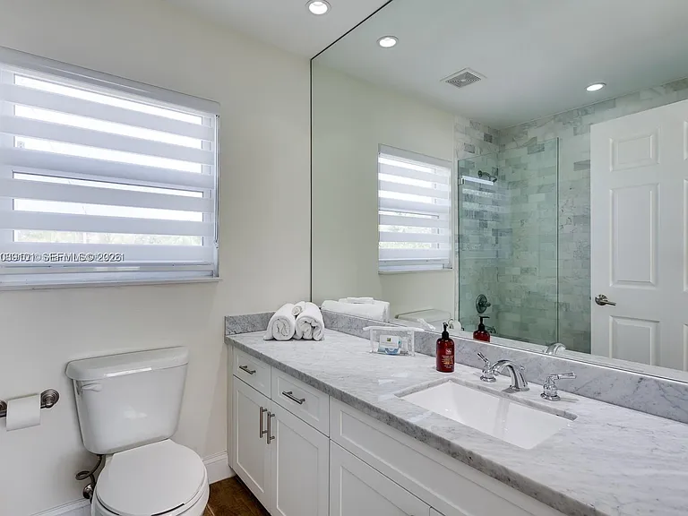 6260 SW 58th Pl — Photo 15