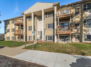 45200 Keding St APT 101, Utica, MI 48317