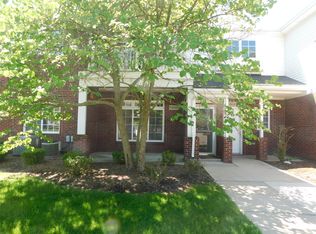 5555 Acorn Ln, Sterling Heights, MI 48314