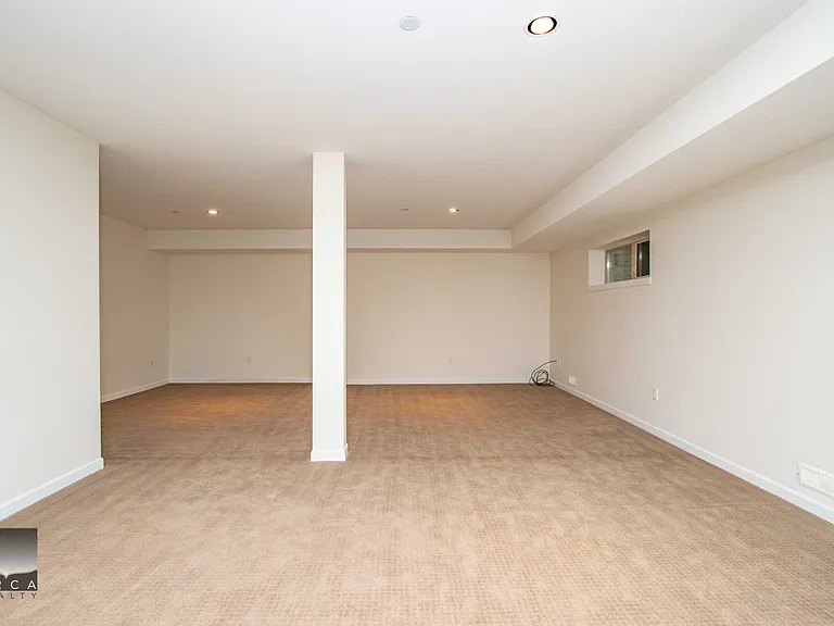 3750 Edgemont Blvd — Photo 9