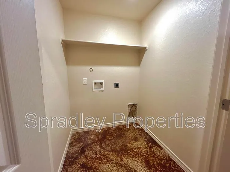 1008B Llano Ct — Photo 11