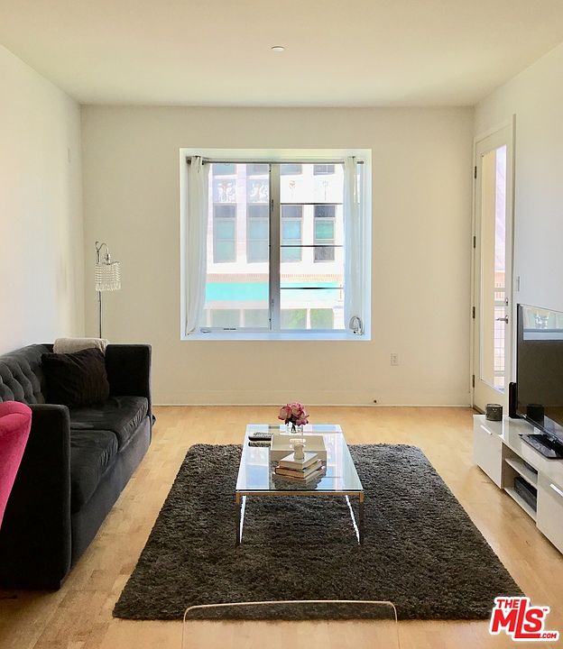 1st image of 150 The Promenade N Unit 307