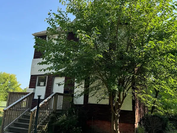 2986 Cadillac Blvd, Detroit, MI 48214