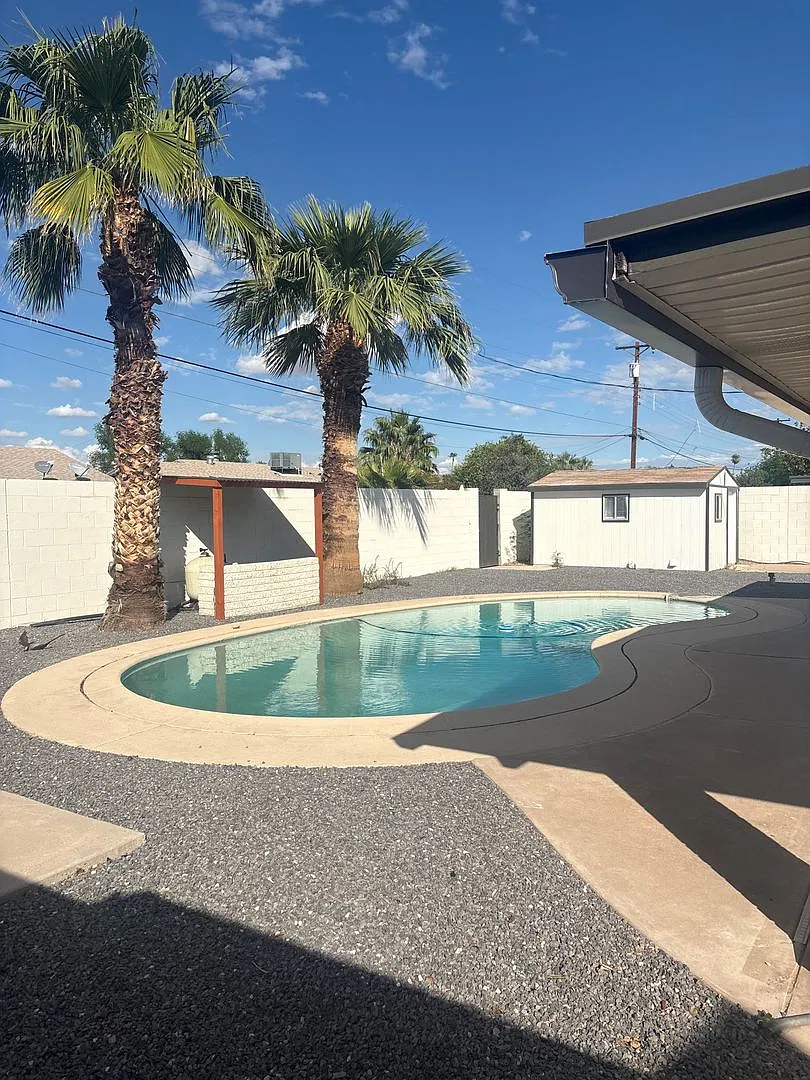 Charming Scottsdale Home w/Pool and Great Location — Photo 3