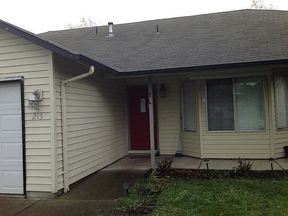 2nd image of 215 NE 175th Ave