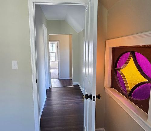 5th image of 120 Lee St