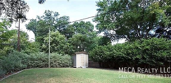 5th image of 2618 Lumina Ave