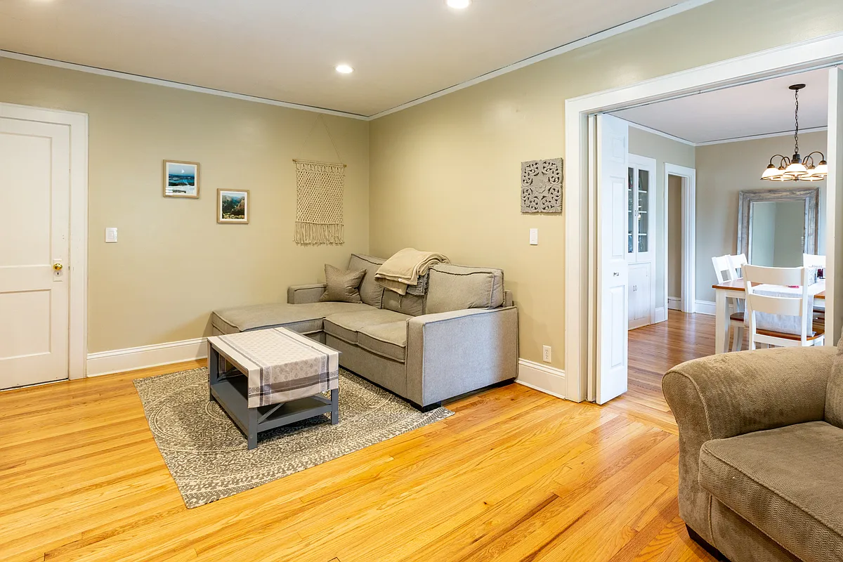 Building Photo - 133 Thomas St #133