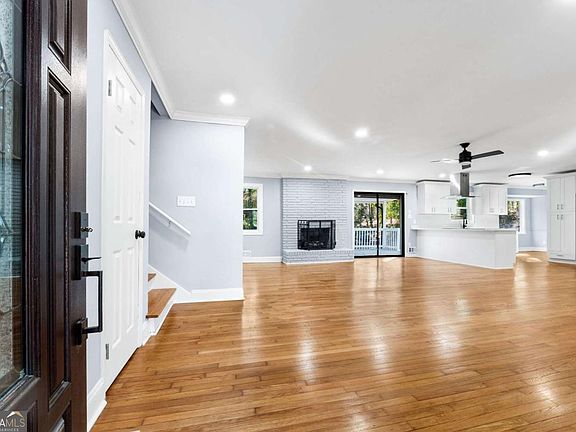 4th image of 5169 Oxbow Rd