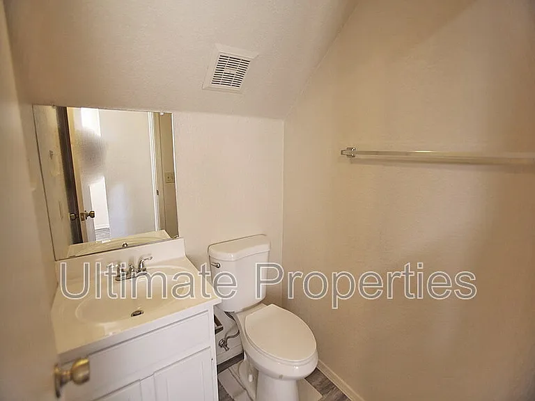 4645 N 99th Dr — Photo 9