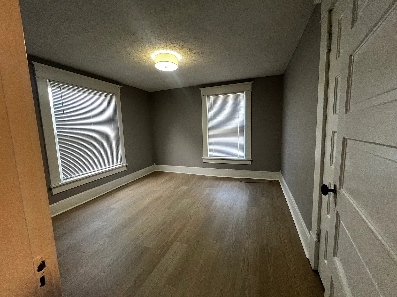 3 bed, $1,750 — Photo 2