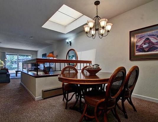 5th image of 318 Capitola Ave Unit 2