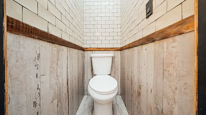 Rented by Nooklyn NYC LLC | media 113