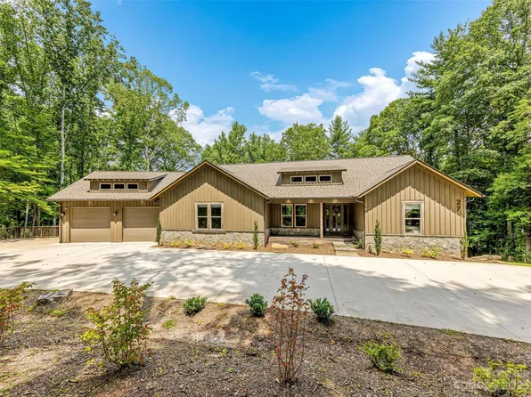 27 Gaston Mountain Rd, Asheville, NC 28806