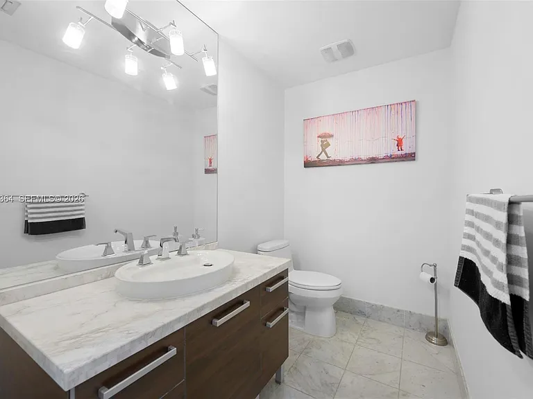 244 Biscayne Blvd #451 — Photo 5