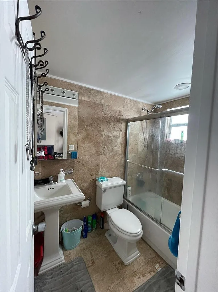 Wisteria Court Condominium — Photo 2