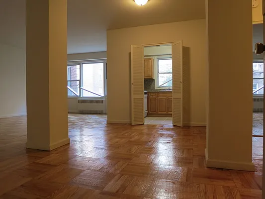 Sold by Atlantic Management Co Inc | media 9