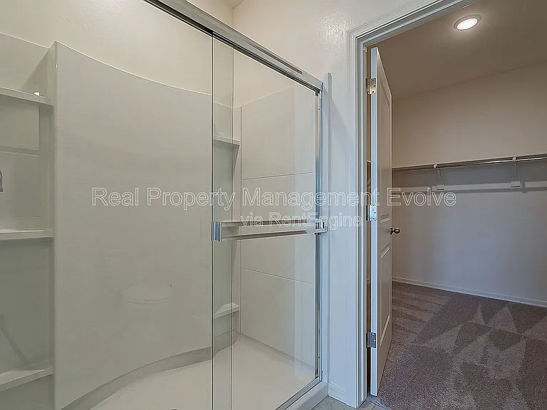 6450 W Magdalena Ln — Photo 11