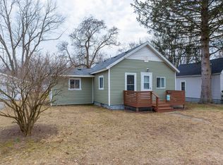 106 Clyborn St, Dowagiac, MI 49047