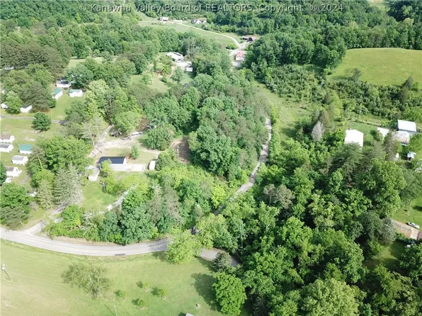 0 Charleys Creek Rd, Culloden, WV 25510