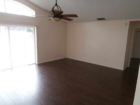 5th image of 156 Montana Ave