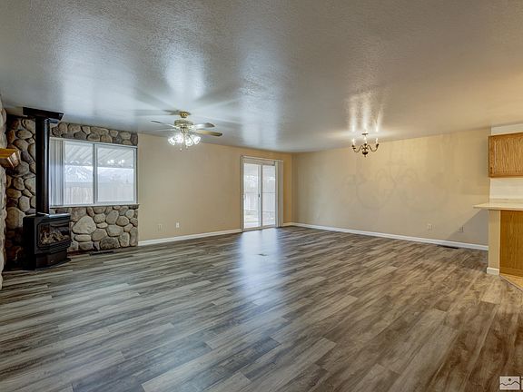 5th image of 1373 Mary Jo Dr