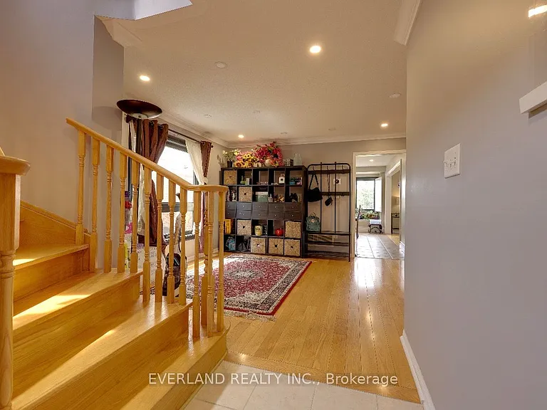 18 Clamerten Rd — Photo 3