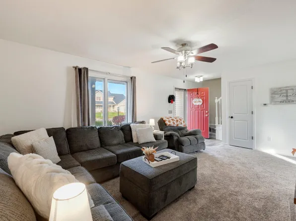 4369 Fenwick Dr, New Haven, IN 46774