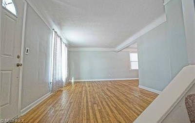 2nd image of 1605 Woodhurst Ave