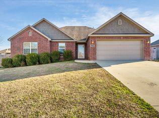 2171 Buck Cv, Pea Ridge, AR 72751